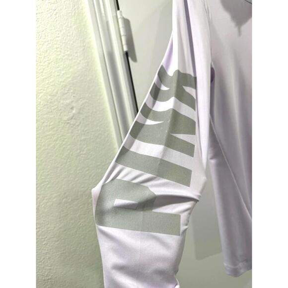 PINK Victoria’s Secret Ultimate Half Zip Lavender Purple Pullover- Size Medium - Picture 4 of 8